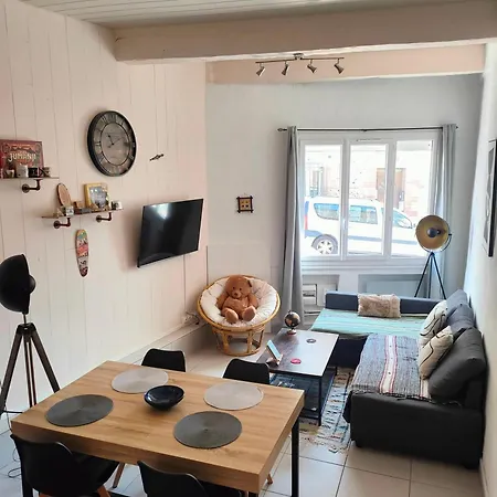 Apartment Charming Stone House Retreat, Your Tranquil Haven Villeneuve-de-la-Raho